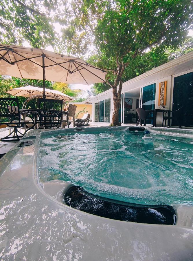 Contadora Island La Romantica Bed & Breakfast エクステリア 写真